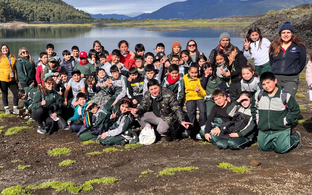 Alumnos de la Escuela Volcán Llaima fueron reconocidos por campaña de Reciclaje